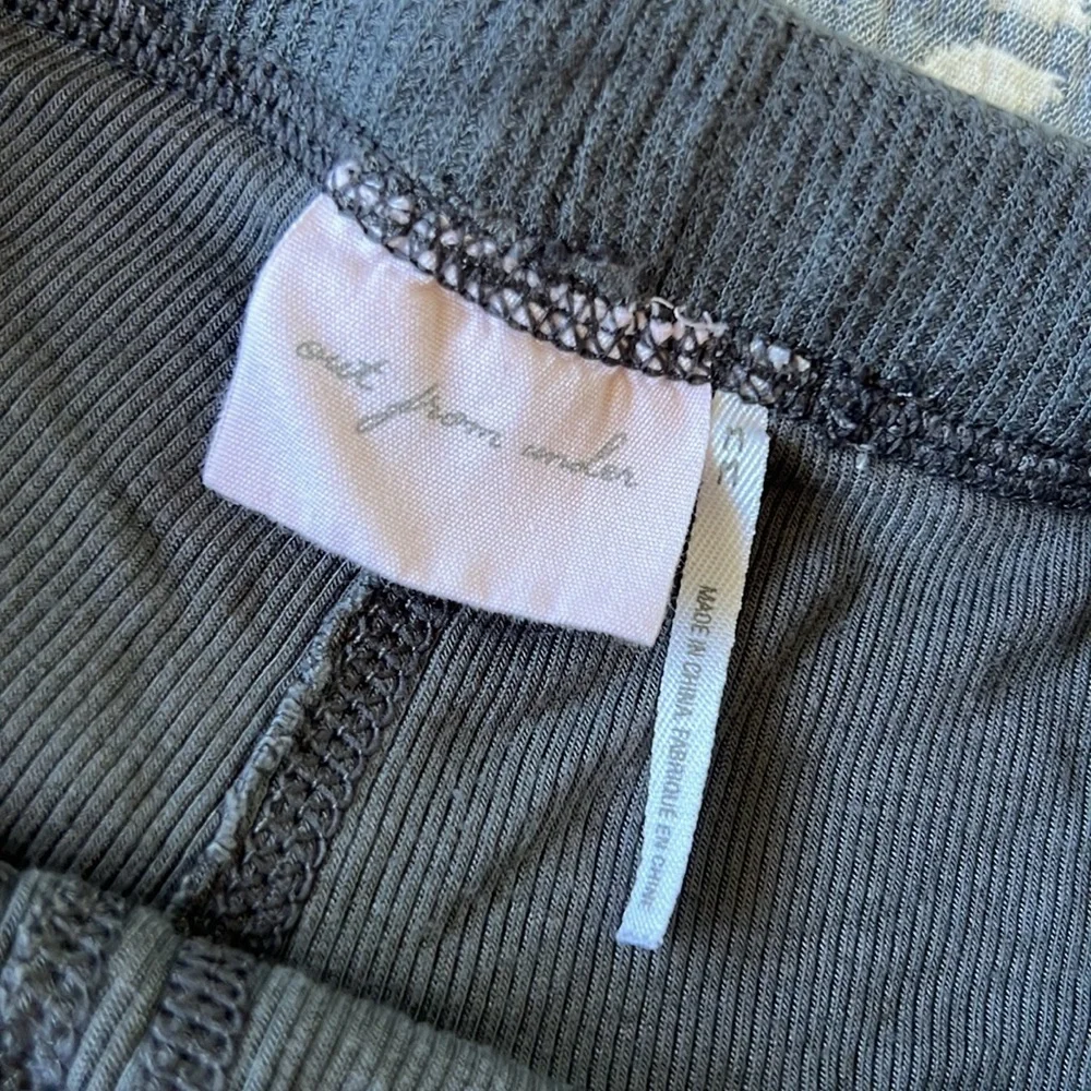 URBAN OUTFITTERS Cozy Lounge Shorts Set in Charcoal | S M - Picture 3 of 7